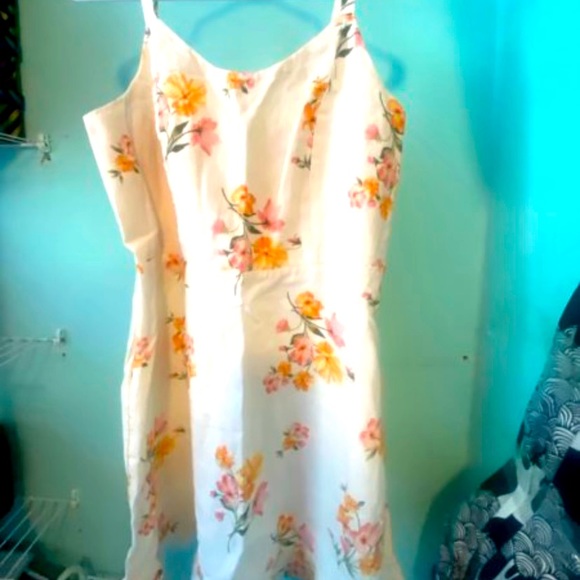 Old Navy Petite BNWT dress - Picture 7 of 8